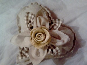 Cuore di stoffa di ispirazione "shabby-chic"